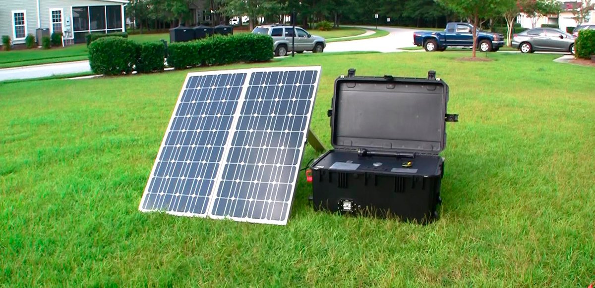 Solar generator 600 isg 65. Портативная электростанция на солнечных батареях. Переносная Солнечная электростанция. Солнечные панели для туризма. Портативная Солнечная панель.